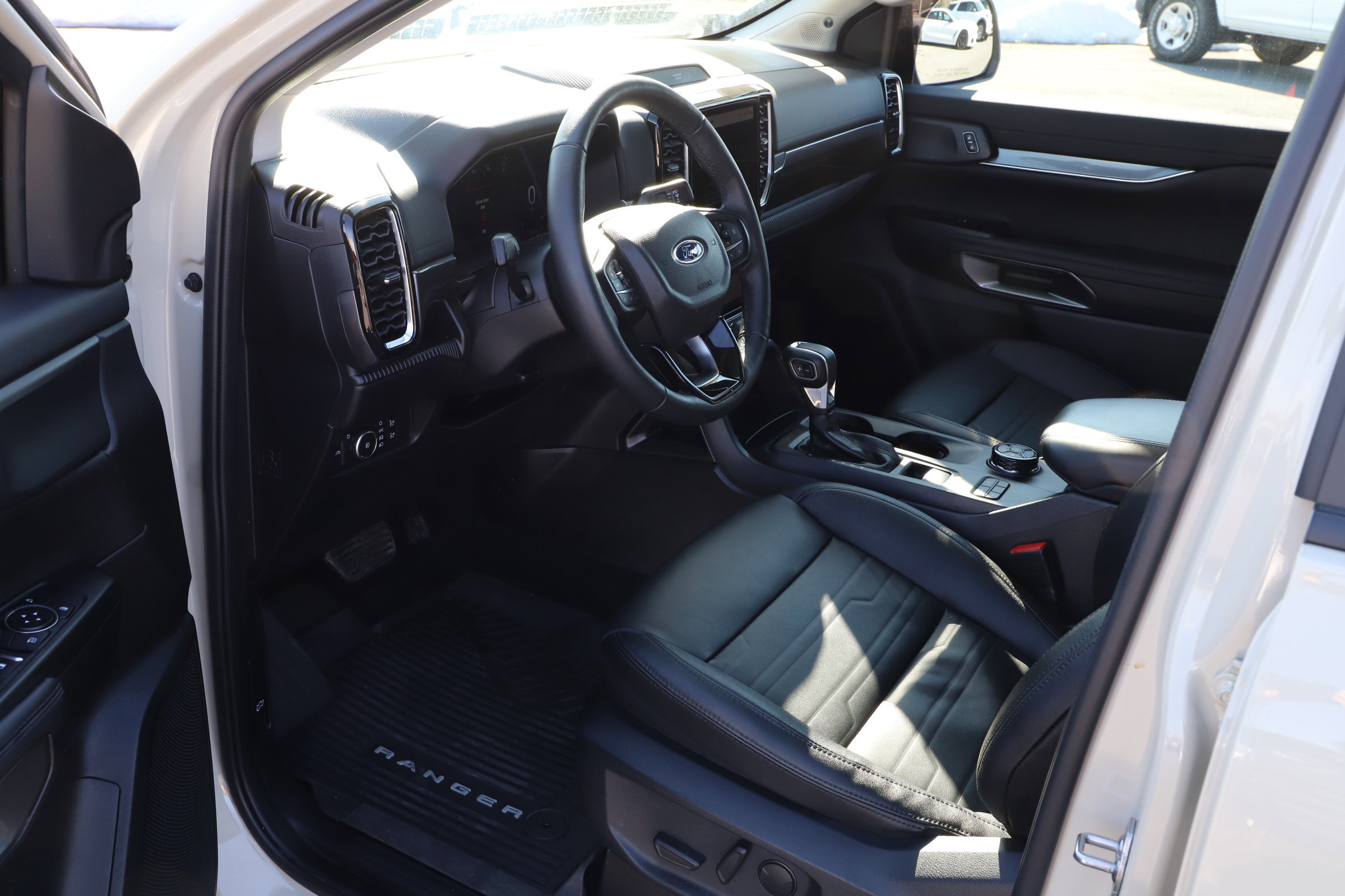 Certified 2025 Ford Ranger Lariat w/ Black Appearance Package image 13