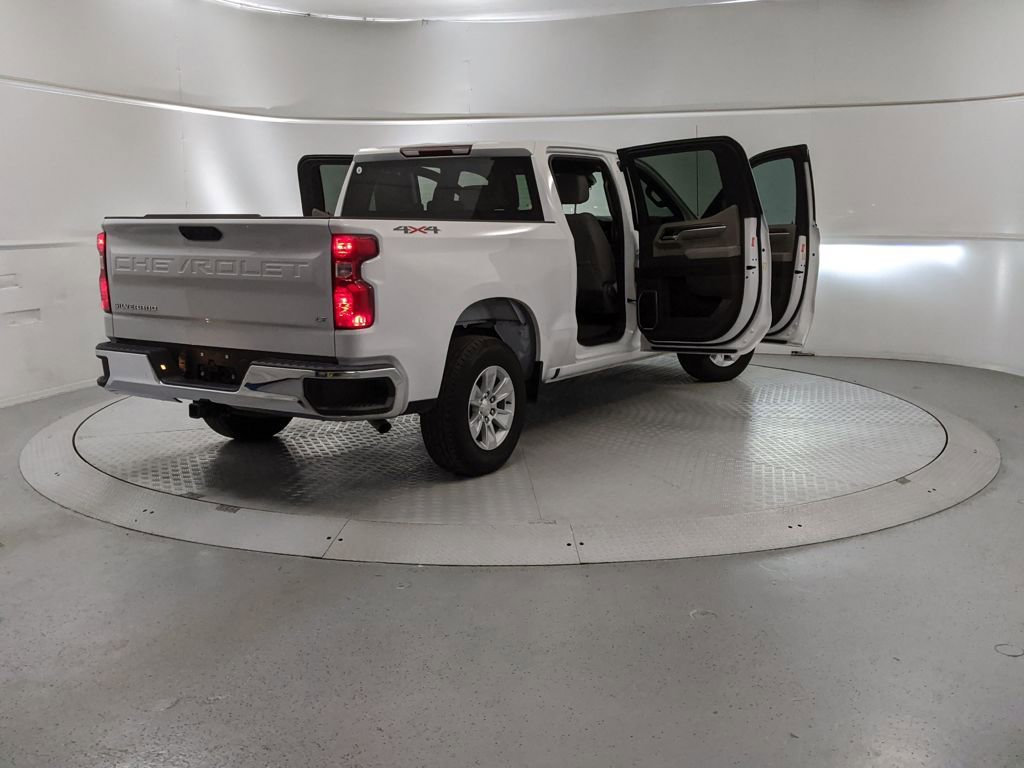 Used 2024 Chevrolet Silverado 1500 LT image 9