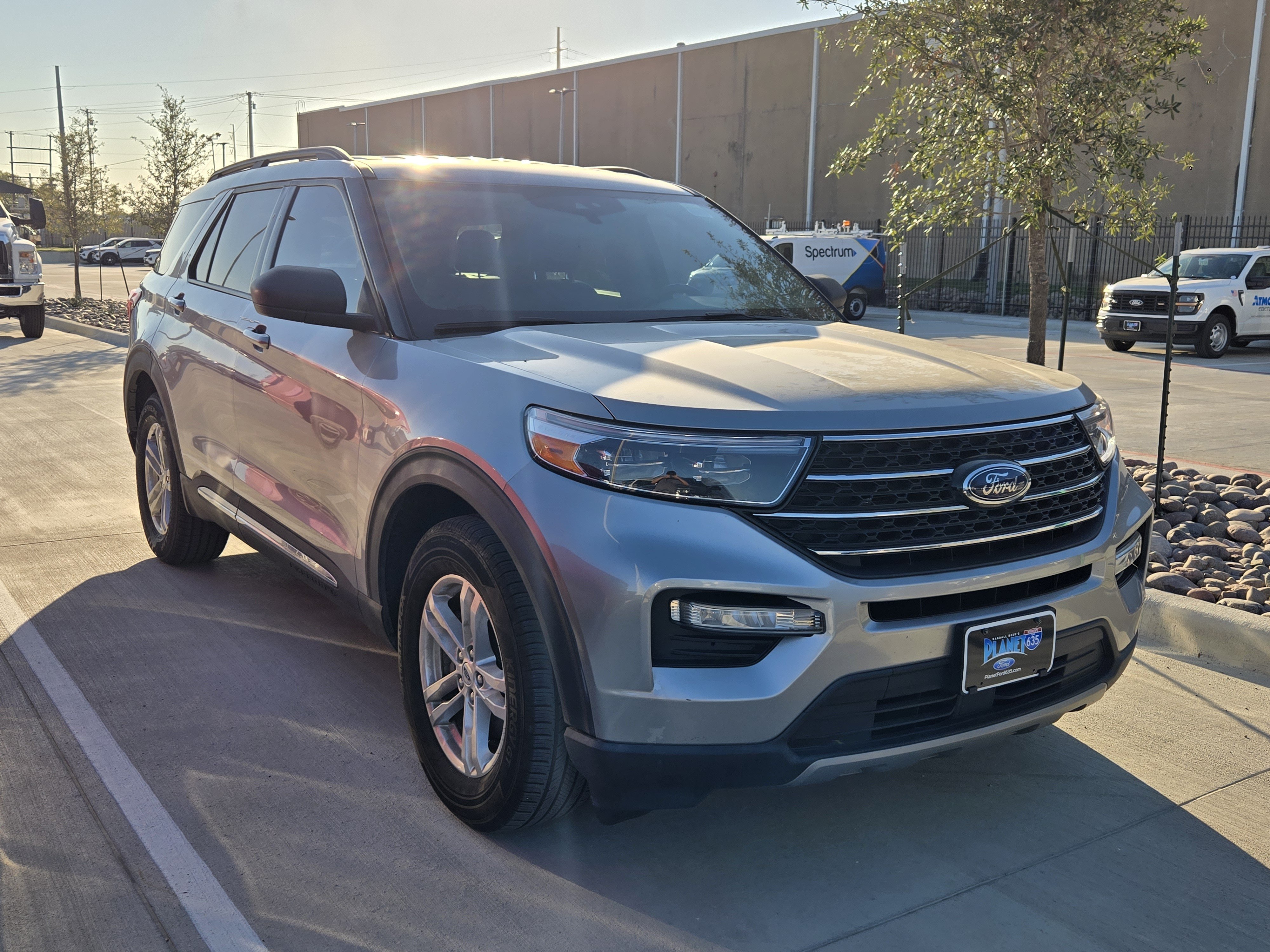 Certified 2023 Ford Explorer XLT w/ Equipment Group 202A RWD image 1