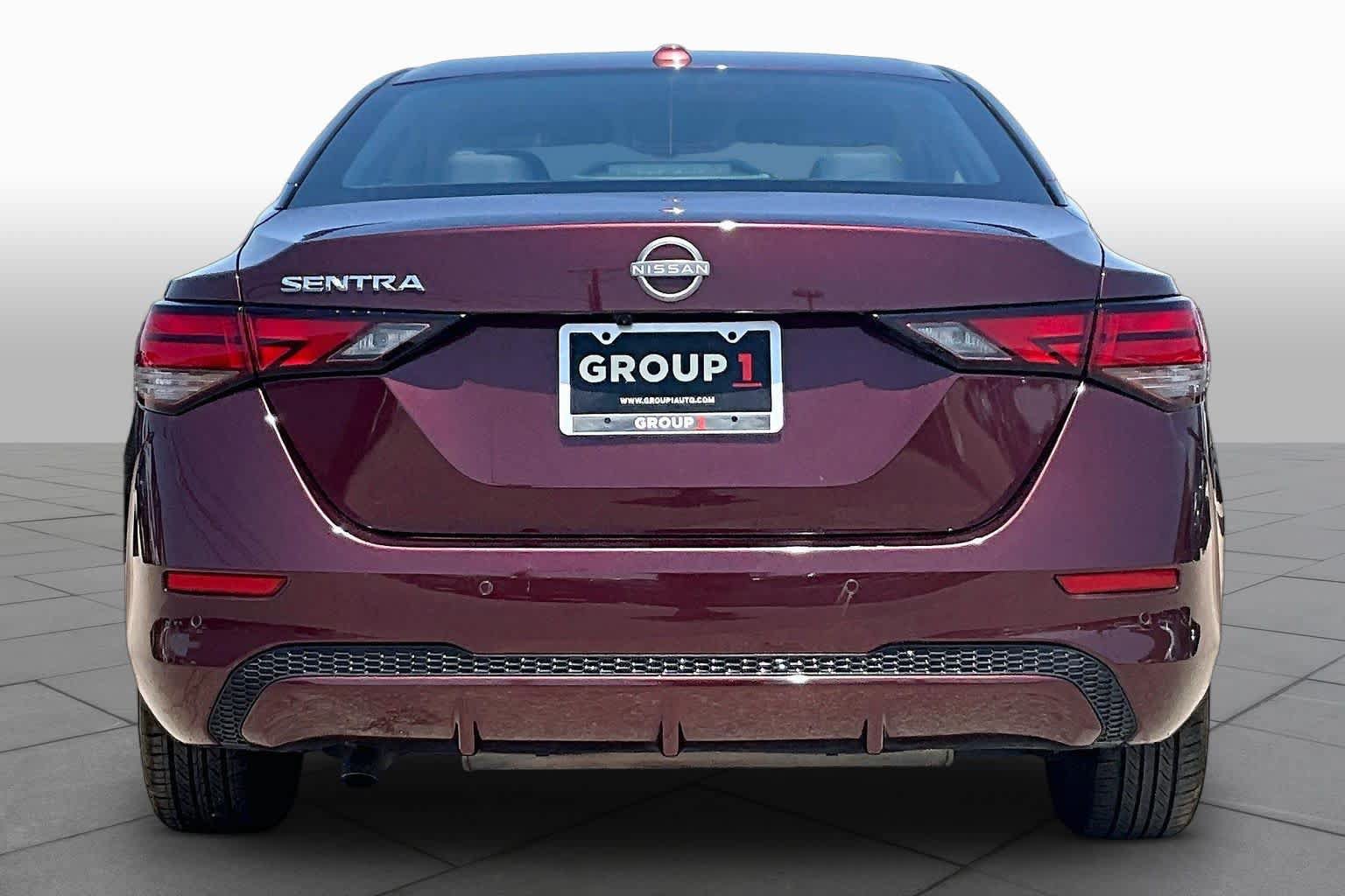 Used 2025 Nissan Sentra SV FWD image 5