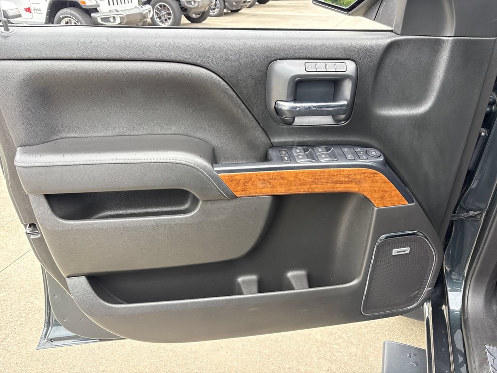 Used 2018 Chevrolet Silverado 1500 High Country AWD/4WD image 16