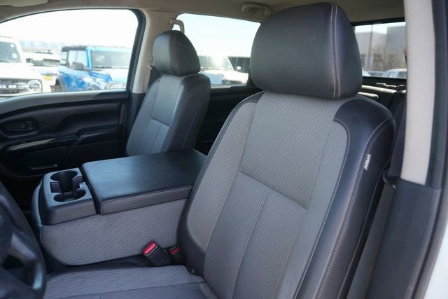 Used 2021 Nissan Titan S w/ S Utility Package image 10