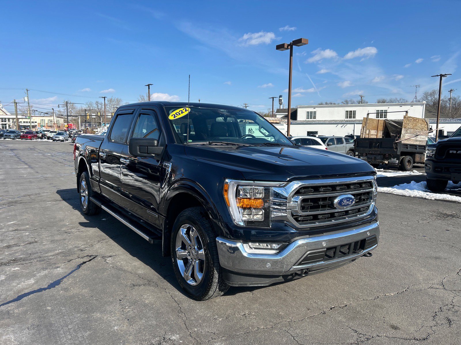 Certified 2022 Ford F150 XLT w/ Equipment Group 302A High image 21