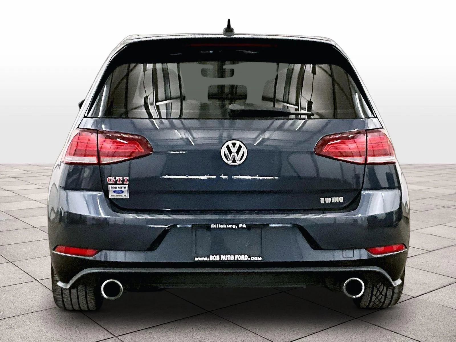 Used 2019 Volkswagen Golf S FWD image 4