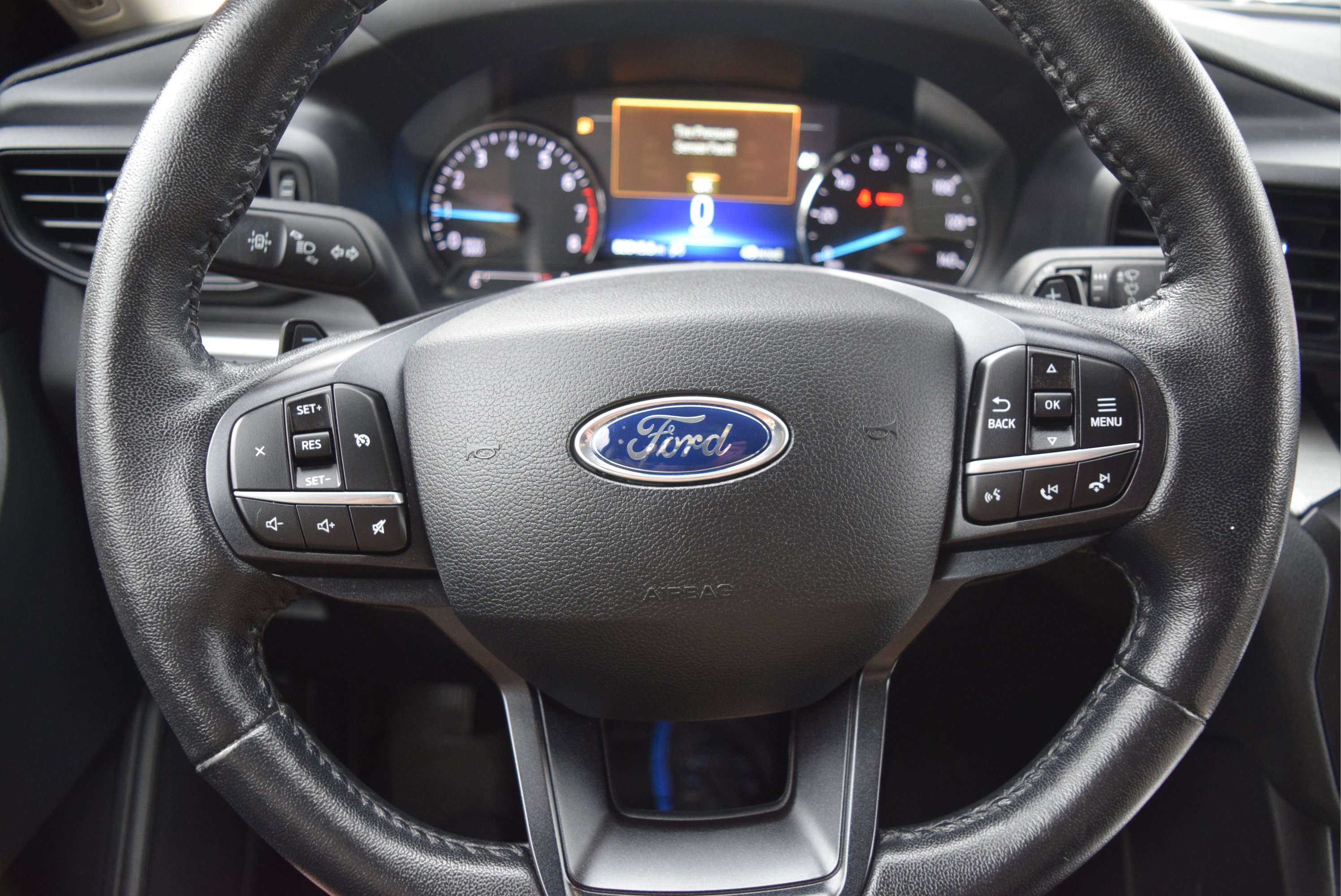 Certified 2020 Ford Explorer XLT w/ Class III Trailer Tow Package image 10