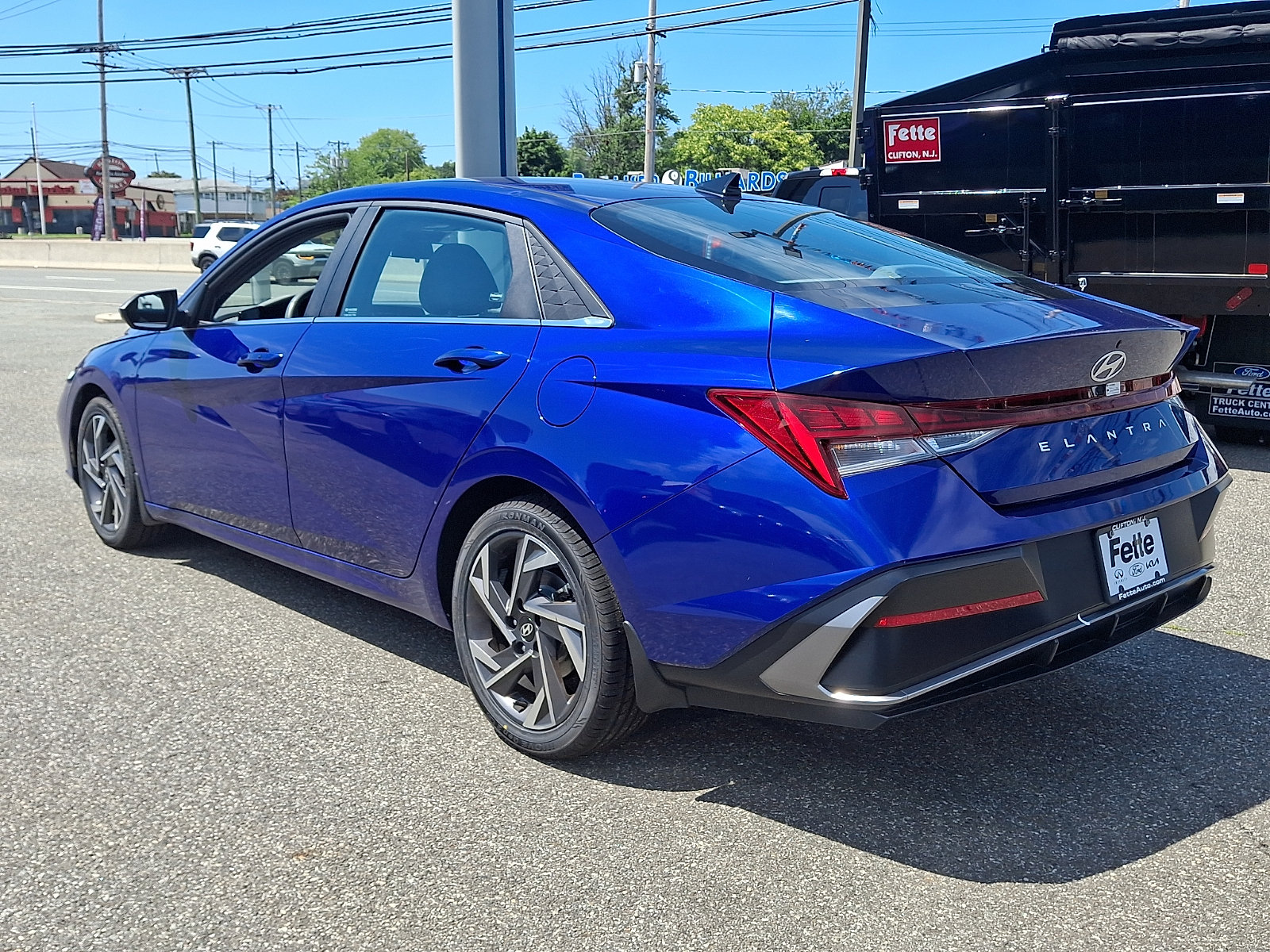 Used 2024 Hyundai Elantra SEL w/ Convenience Package FWD image 6