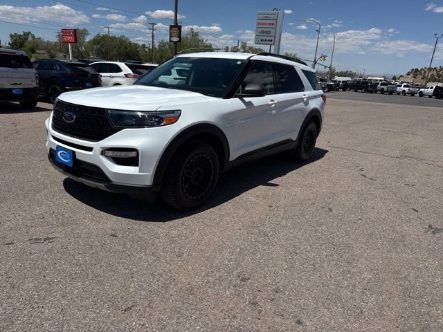 Certified 2021 Ford Explorer XLT w/ Equipment Group 202A AWD/4WD image 1