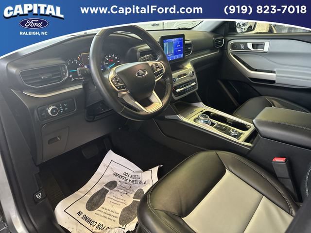 Certified 2022 Ford Explorer XLT w/ Equipment Group 202A image 18