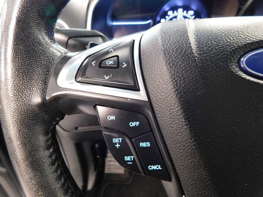Certified 2018 Ford Edge SEL w/ Equipment Group 201A AWD/4WD image 22