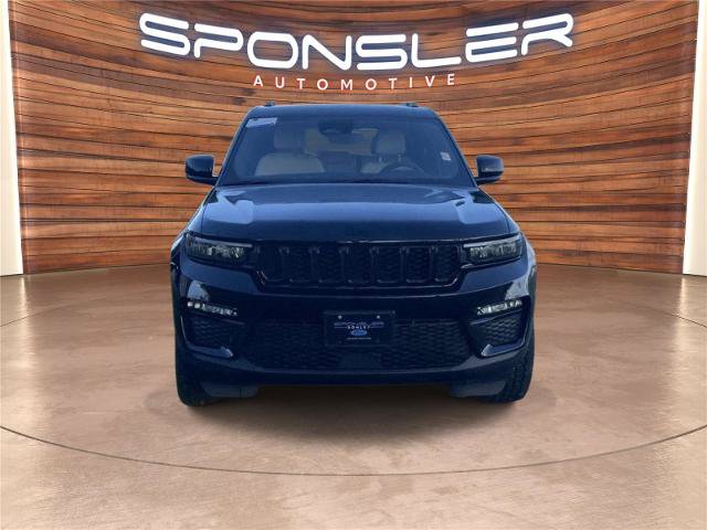 Used 2023 Jeep Grand Cherokee Limited w/ Black Appearance Package AWD/4WD image 10