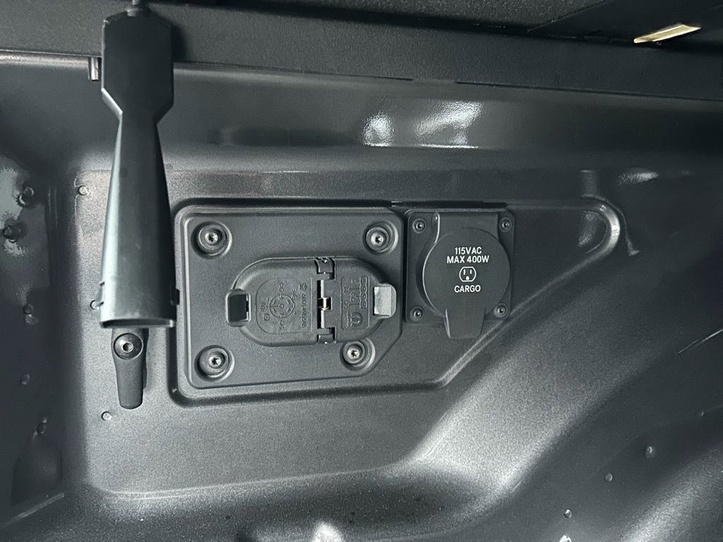 Used 2024 RAM 2500 Laramie w/ Safety Group image 17