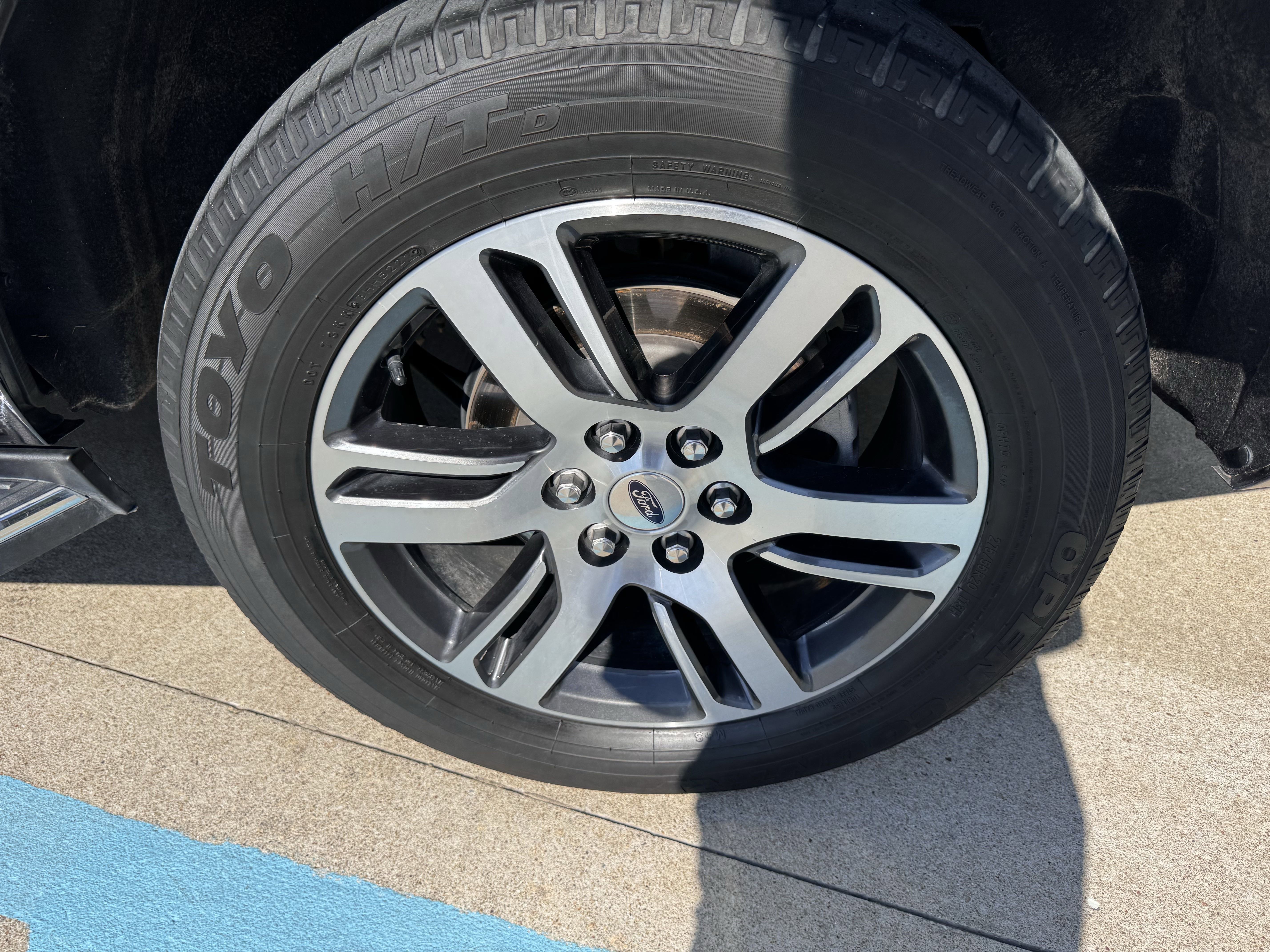 Certified 2023 Ford Expedition Limited image 6