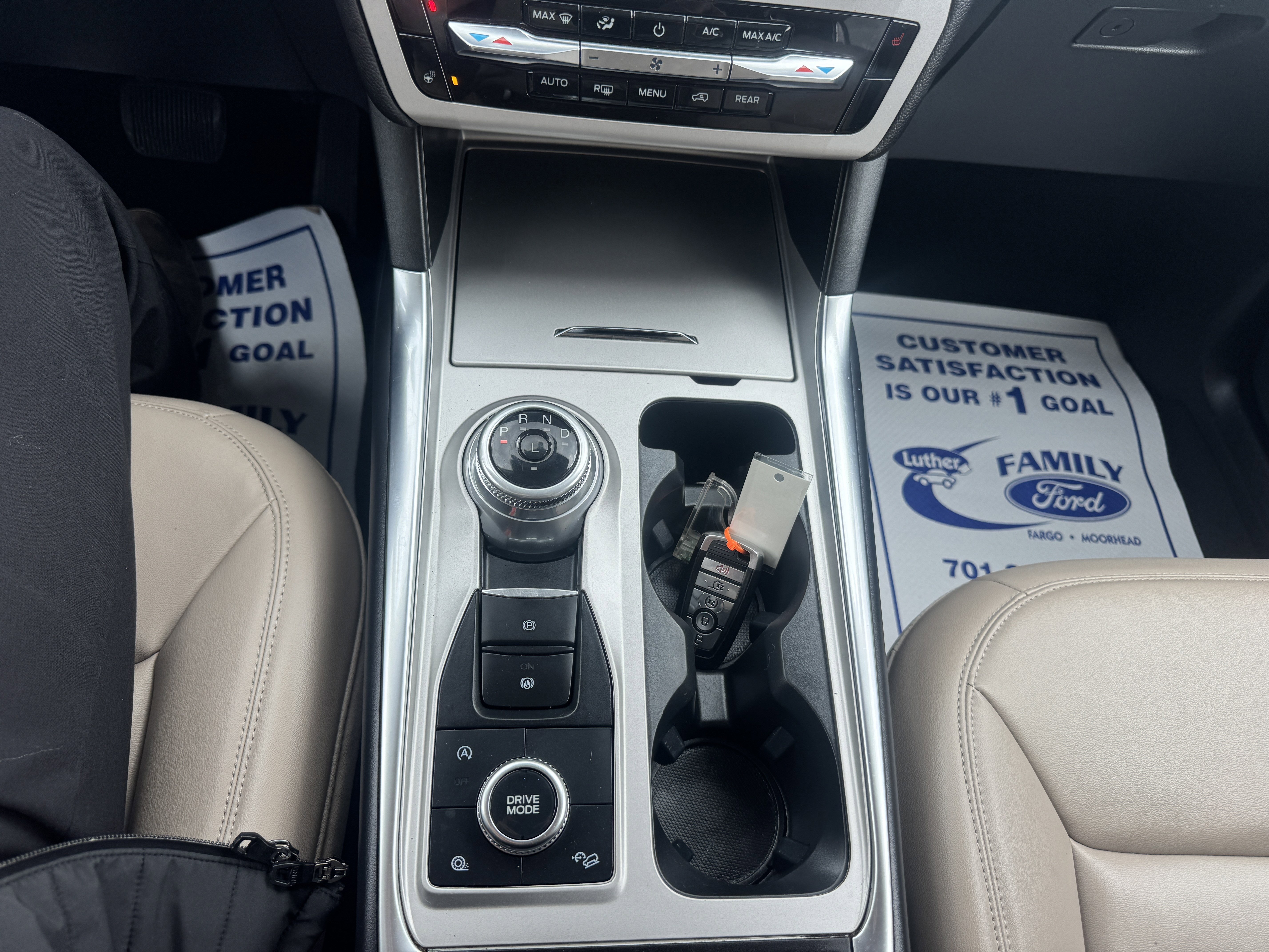 Certified 2023 Ford Explorer XLT w/ Equipment Group 202A AWD/4WD image 17