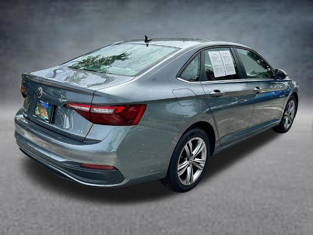 Used 2024 Volkswagen Jetta SE FWD image 5