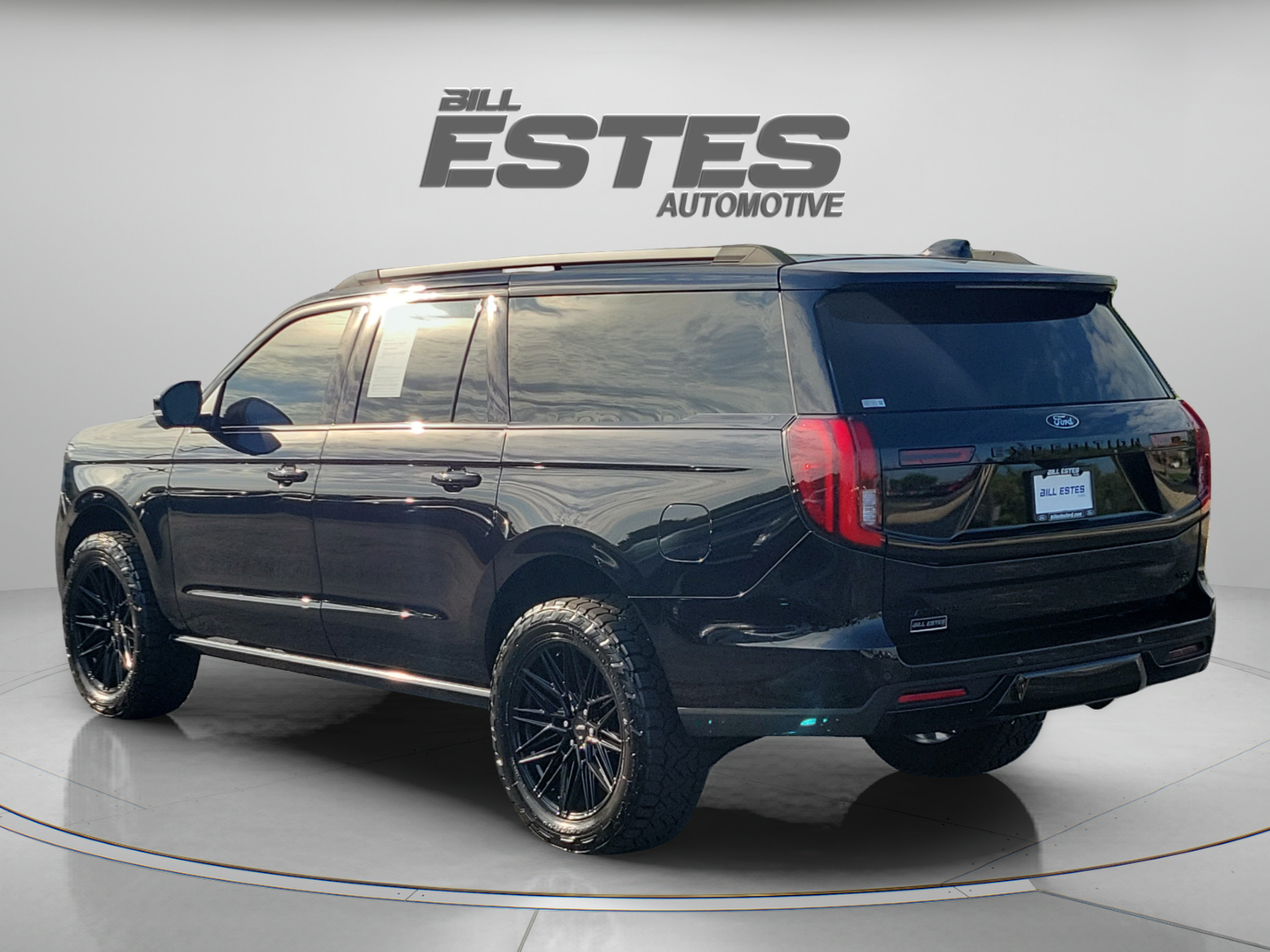 Certified 2026 Ford Expedition Max Platinum w/ Stealth Performance Package AWD/4WD image 2
