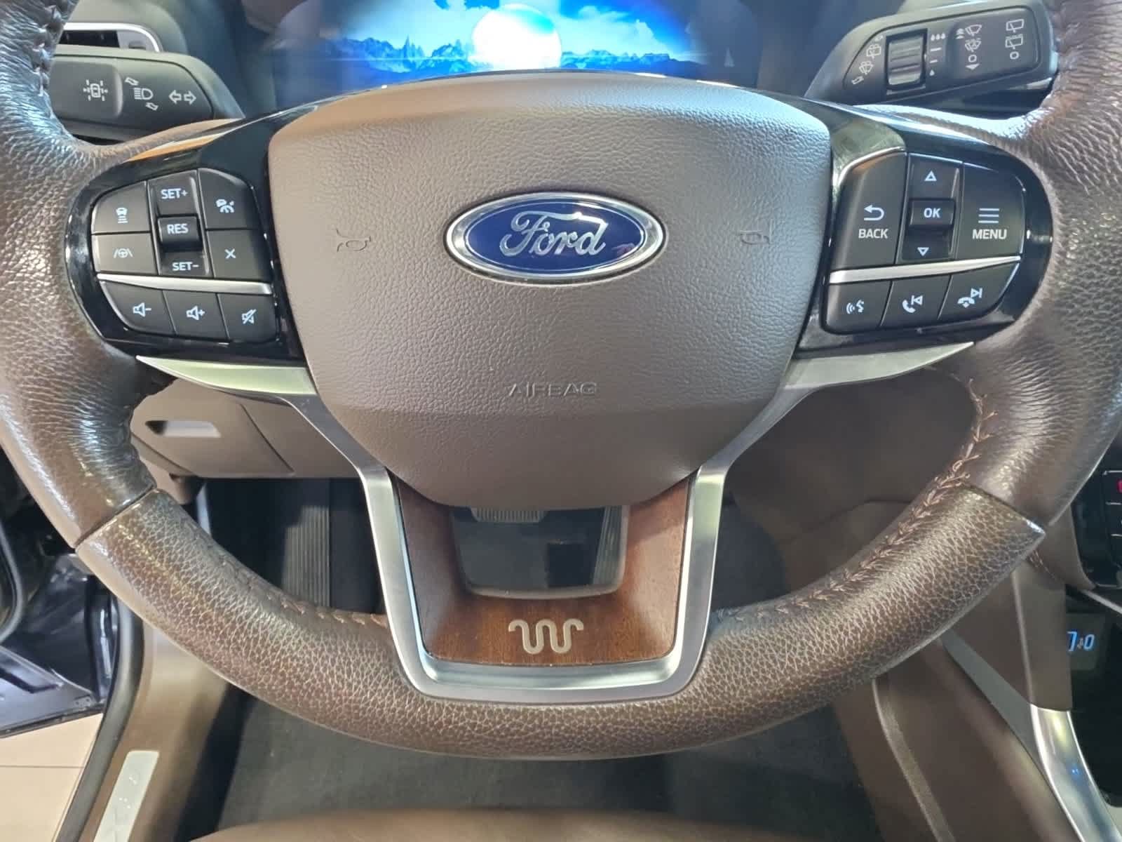 Certified 2022 Ford Explorer King Ranch w/ Class IV Trailer Tow Package AWD/4WD image 27