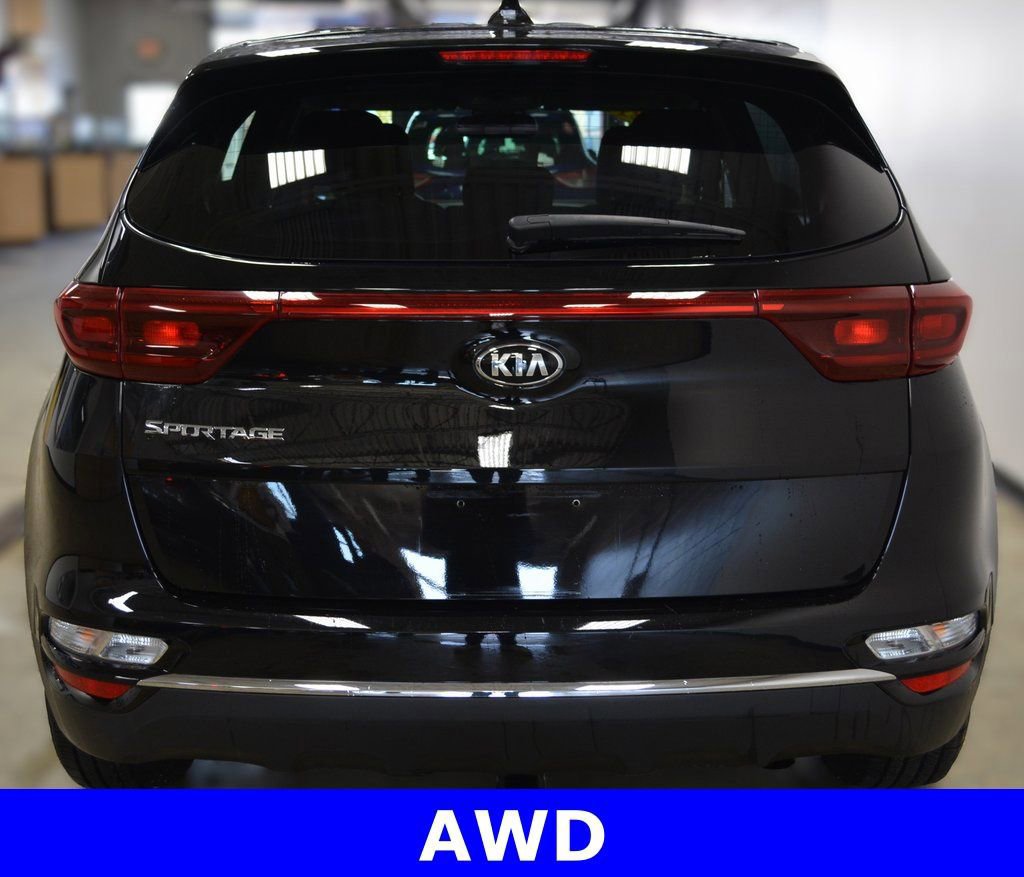 Used 2021 Kia Sportage LX image 4