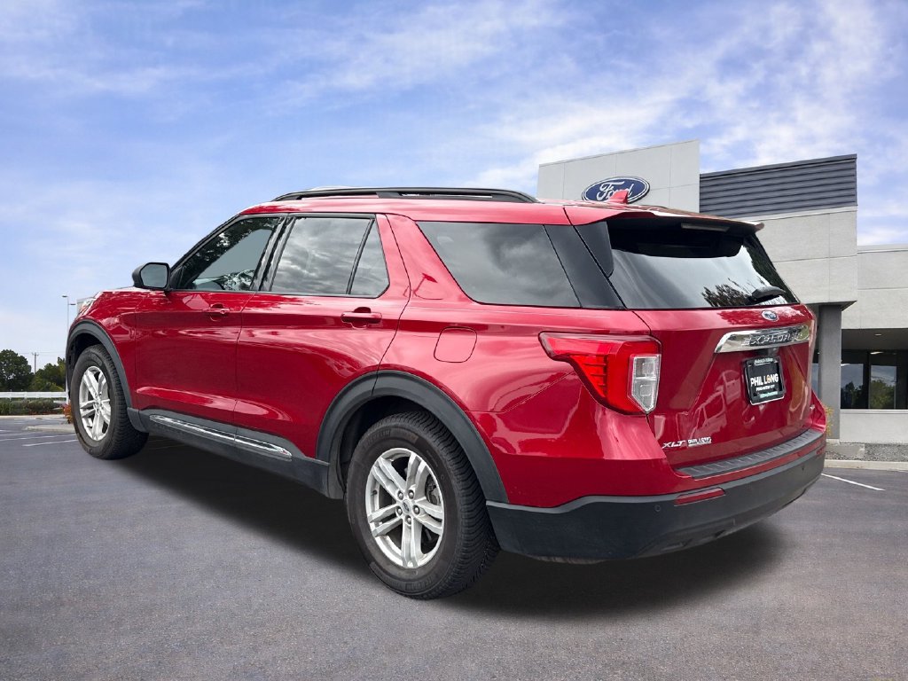 Certified 2020 Ford Explorer XLT RWD image 5
