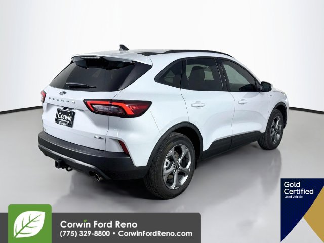 Certified 2025 Ford Escape ST-Line Select w/ Class II Trailer Tow Package AWD/4WD image 9