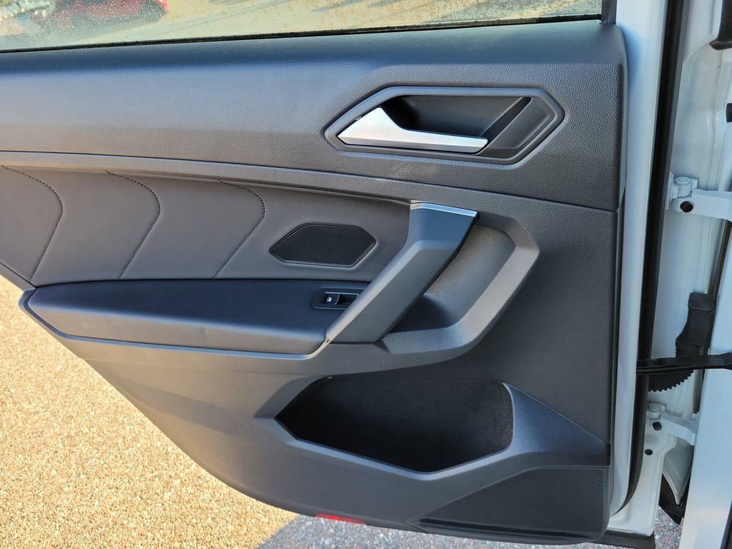 Used 2019 Volkswagen Tiguan SEL Premium image 15
