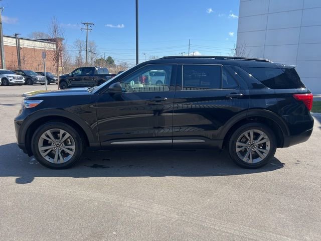 Certified 2021 Ford Explorer XLT w/ Equipment Group 202A image 9
