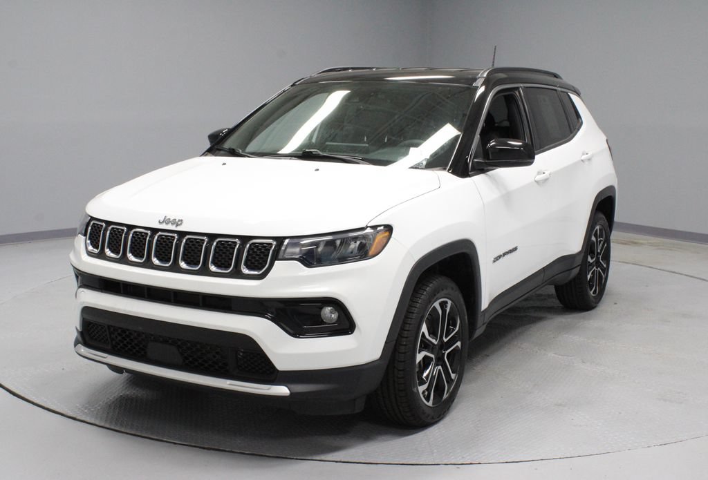 Used 2023 Jeep Compass Limited AWD/4WD image 6