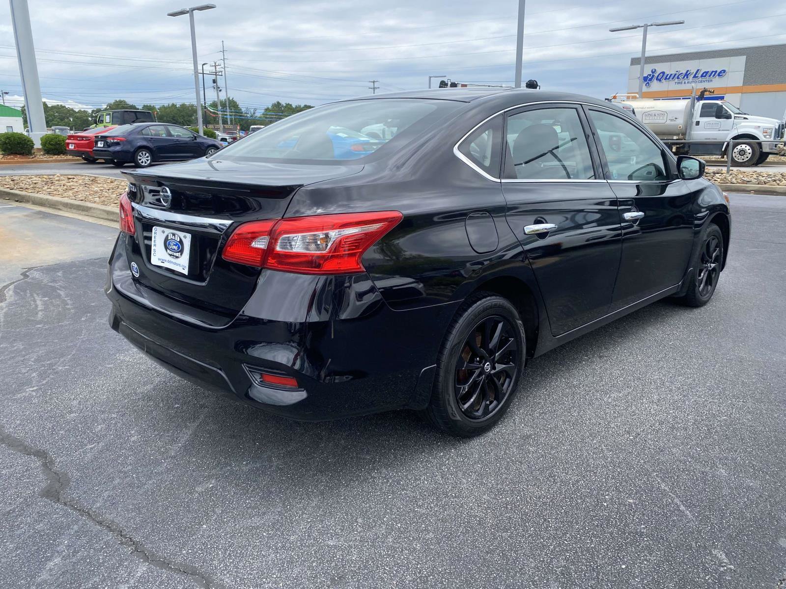 Used 2018 Nissan Sentra S w/ S Midnight Style Package FWD image 7