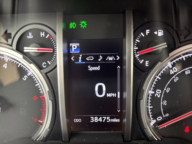 Used 2024 Toyota 4Runner TRD Off-Road image 12