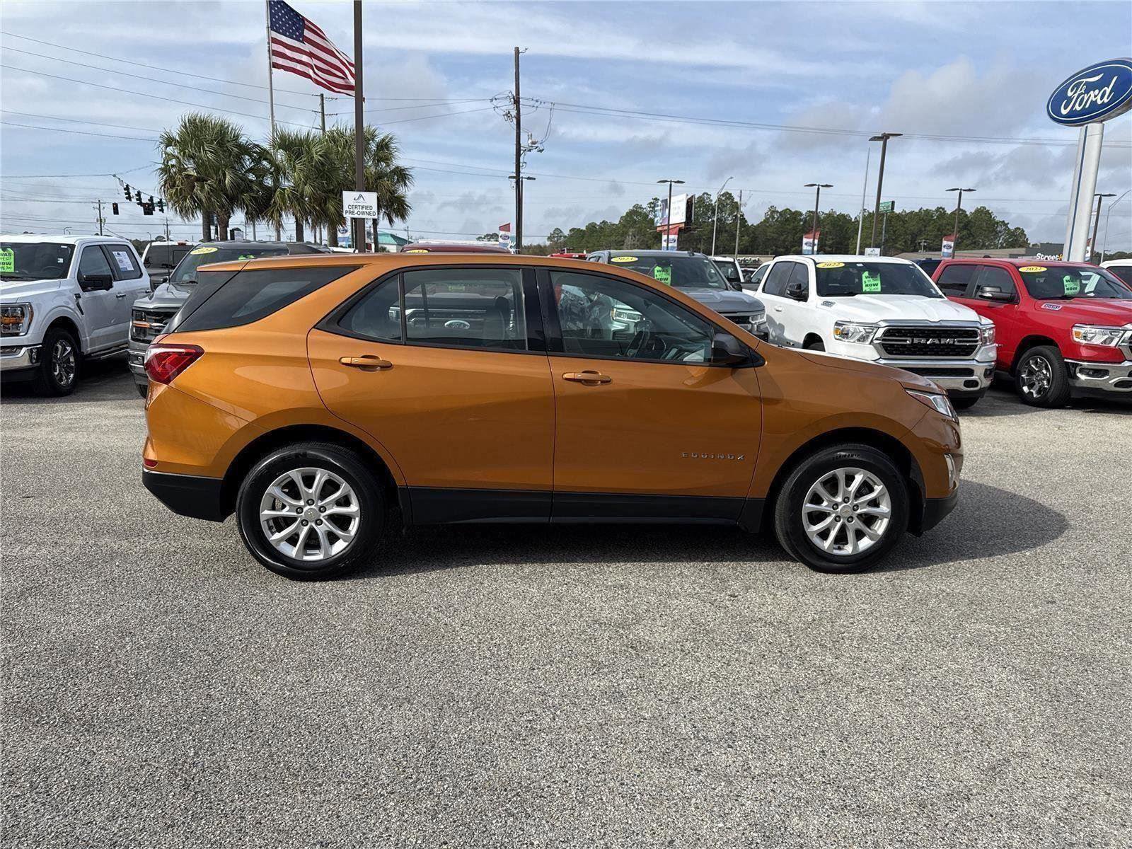 Used 2018 Chevrolet Equinox LS image 6