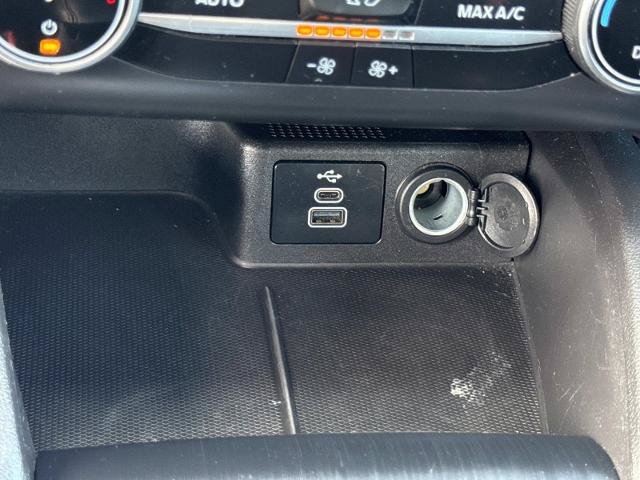 Certified 2025 Ford Escape ST-Line FWD image 28