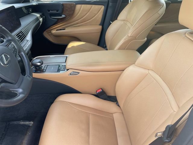 Used 2021 Lexus LS 500 w/ Accessory Package (Z2) image 22