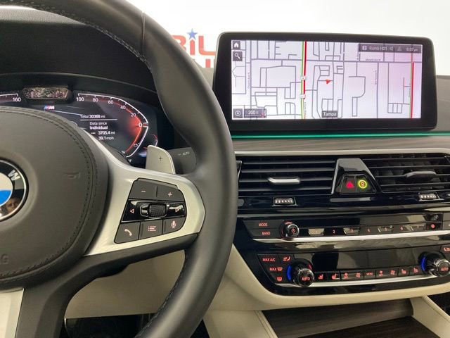 Used 2022 BMW 540i w/ Executive Package image 26