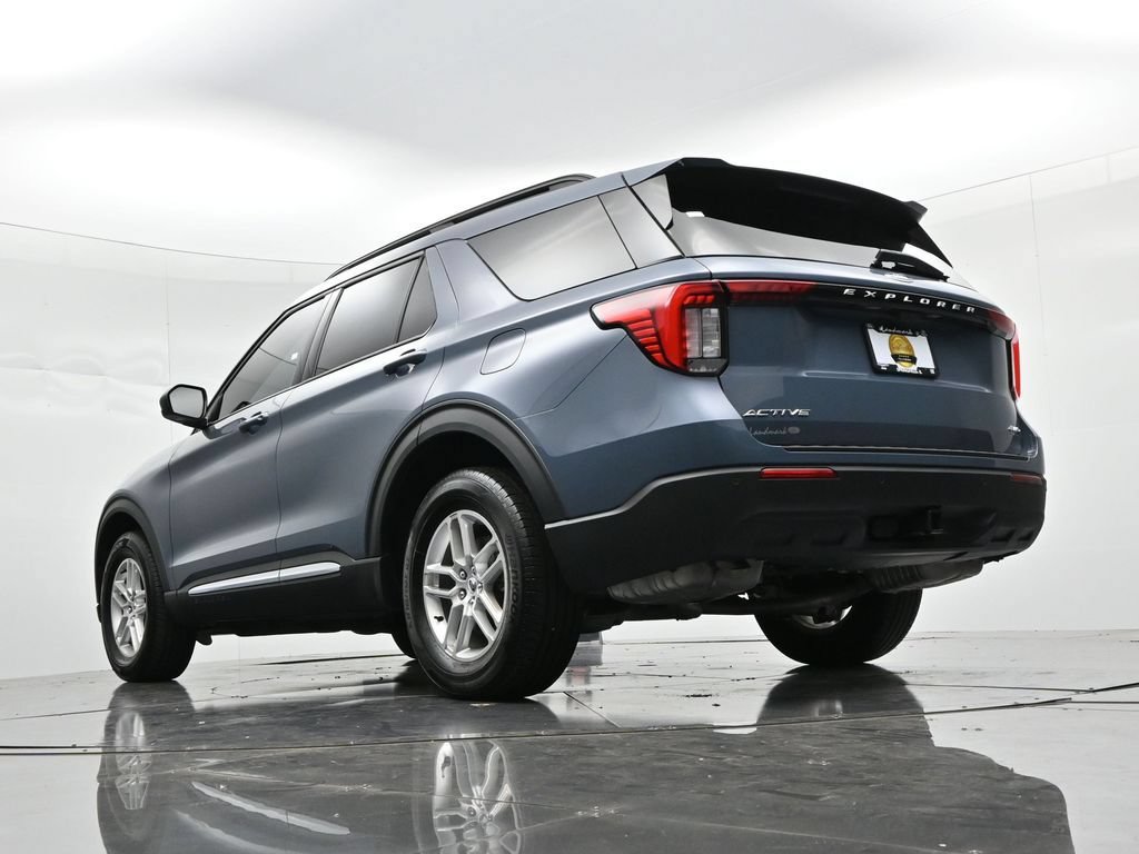 Certified 2025 Ford Explorer Active AWD/4WD image 20