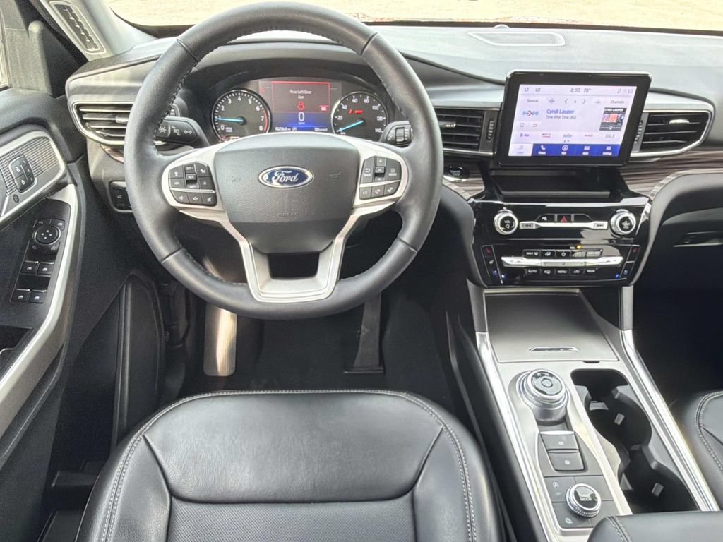 Certified 2023 Ford Explorer Limited w/ Equipment Group 301A AWD/4WD image 17