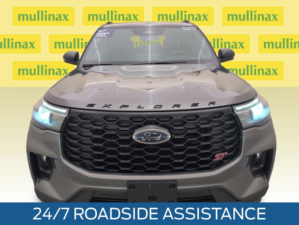 Certified 2025 Ford Explorer ST w/ Sun And Sound Package AWD/4WD image 14