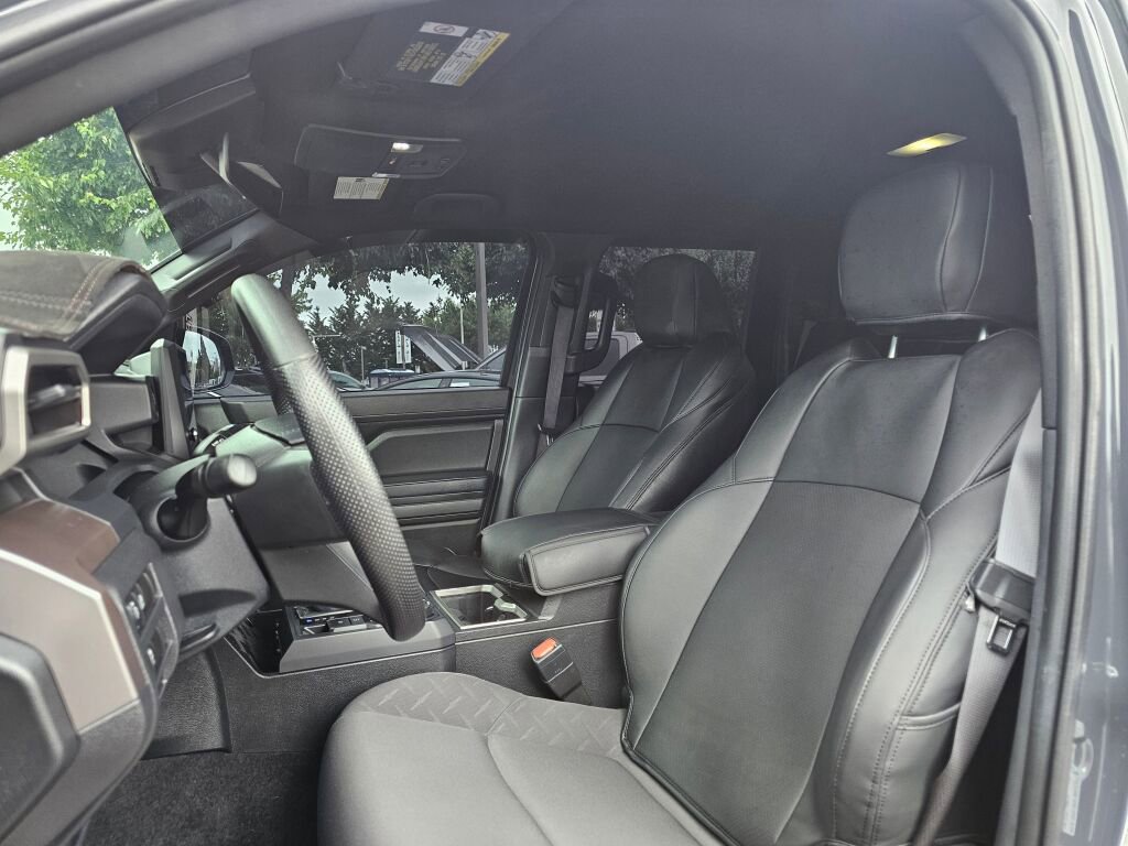 Used 2024 Toyota Tacoma SR5 AWD/4WD image 16