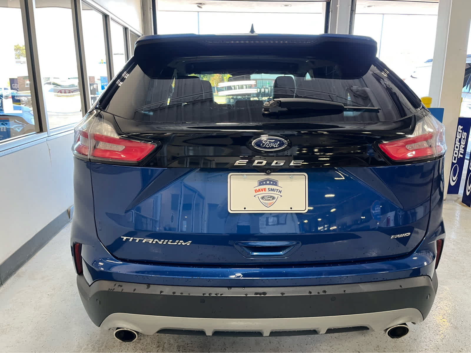 Certified 2022 Ford Edge Titanium AWD/4WD image 8
