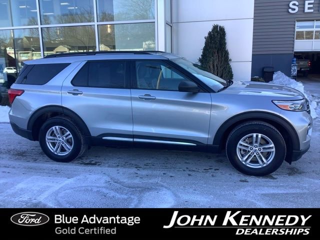 Certified 2022 Ford Explorer XLT w/ Equipment Group 202A AWD/4WD image 9