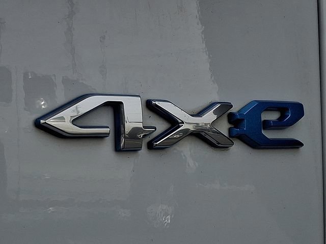 Used 2022 Jeep Wrangler Unlimited Sahara w/ Cold Weather Group image 32