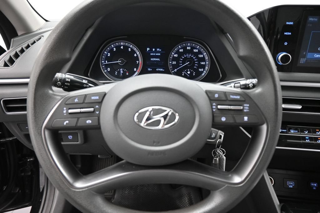 Used 2020 Hyundai Sonata SE w/ Cargo Package FWD image 13