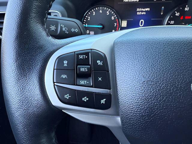 Certified 2022 Ford Explorer XLT w/ Equipment Group 202A AWD/4WD image 20