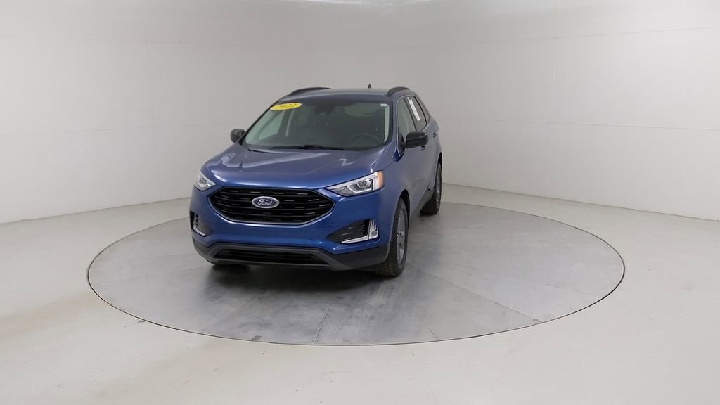 Certified 2022 Ford Edge SEL w/ Sport Appearance Package AWD/4WD image 8