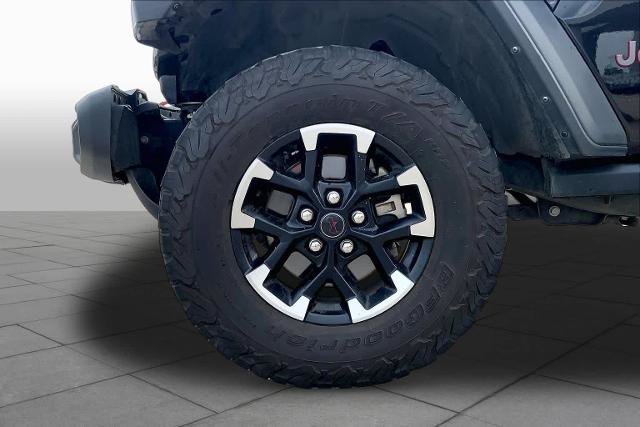 Used 2025 Jeep Wrangler Unlimited Rubicon AWD/4WD image 11