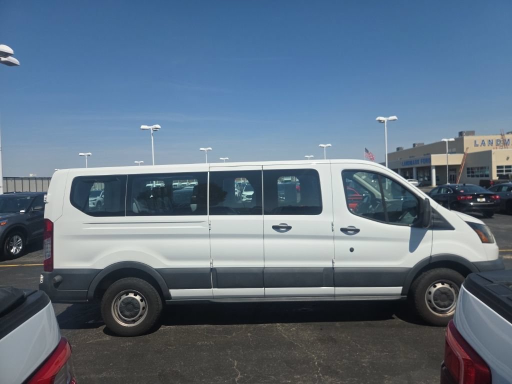 Certified 2017 Ford Transit 350 XL RWD image 9