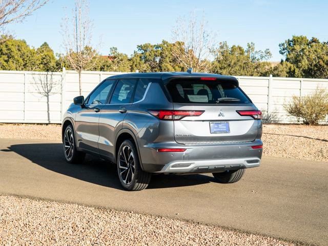 Used 2022 Mitsubishi Outlander SE AWD/4WD image 10