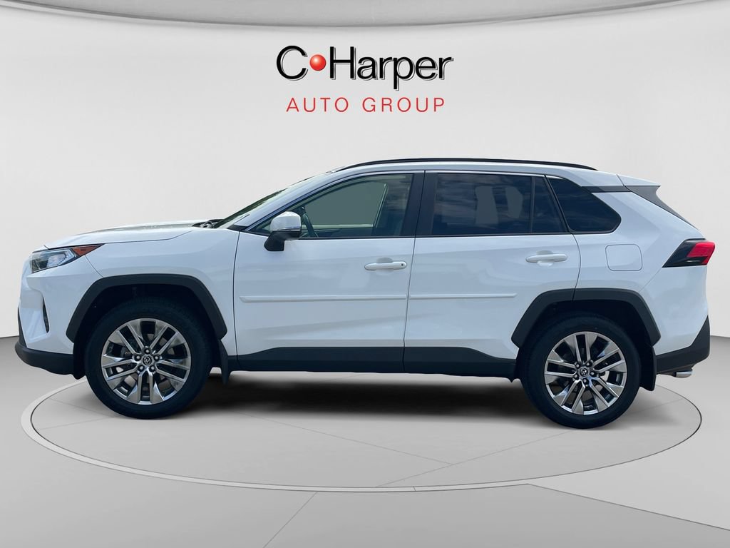 Used 2019 Toyota RAV4 XLE Premium w/ Cold Weather Package AWD/4WD image 6