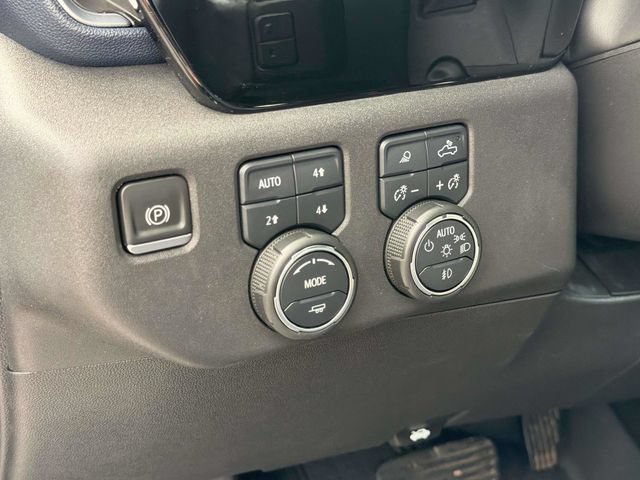 Used 2022 Chevrolet Silverado 1500 High Country AWD/4WD image 37