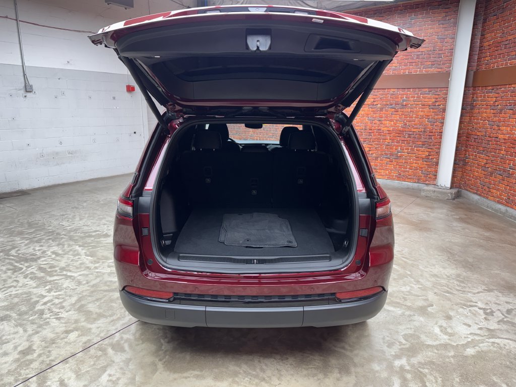 Used 2023 Jeep Grand Cherokee Altitude AWD/4WD image 27