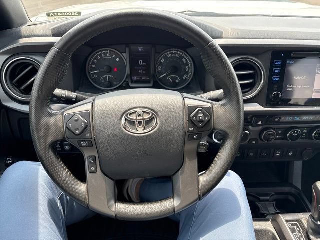 Used 2017 Toyota Tacoma TRD Pro AWD/4WD image 9