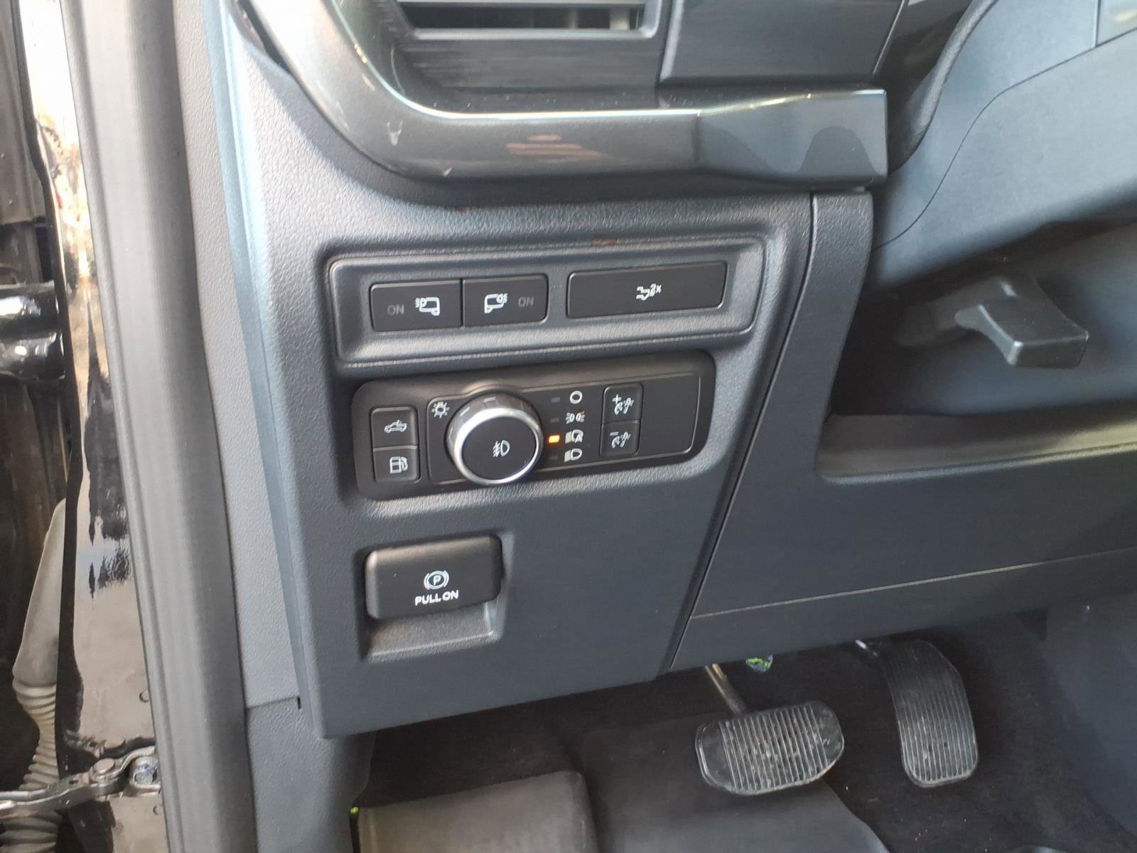 Certified 2022 Ford F150 XLT w/ Equipment Group 302A High image 13